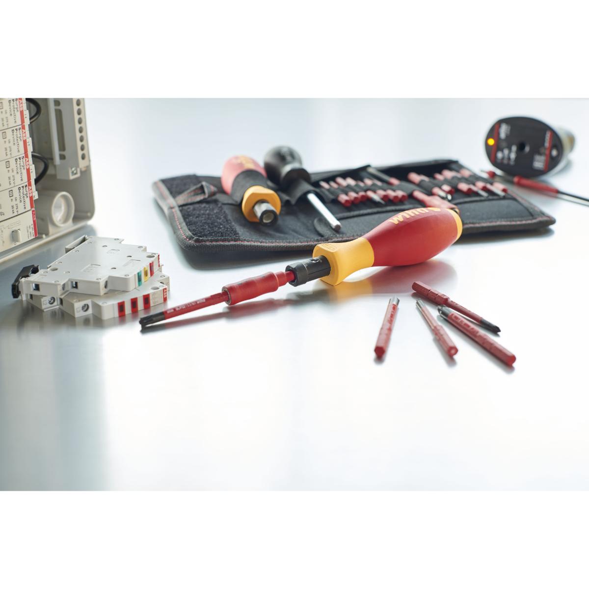 Wiha Drehmoment-Schraubendreher Set TorqueVario -S electric 0,8-5,0 Nm gemischt 19-teiliges Set variabel einstellbare Drehmomentbegrenzung mit Falttasche