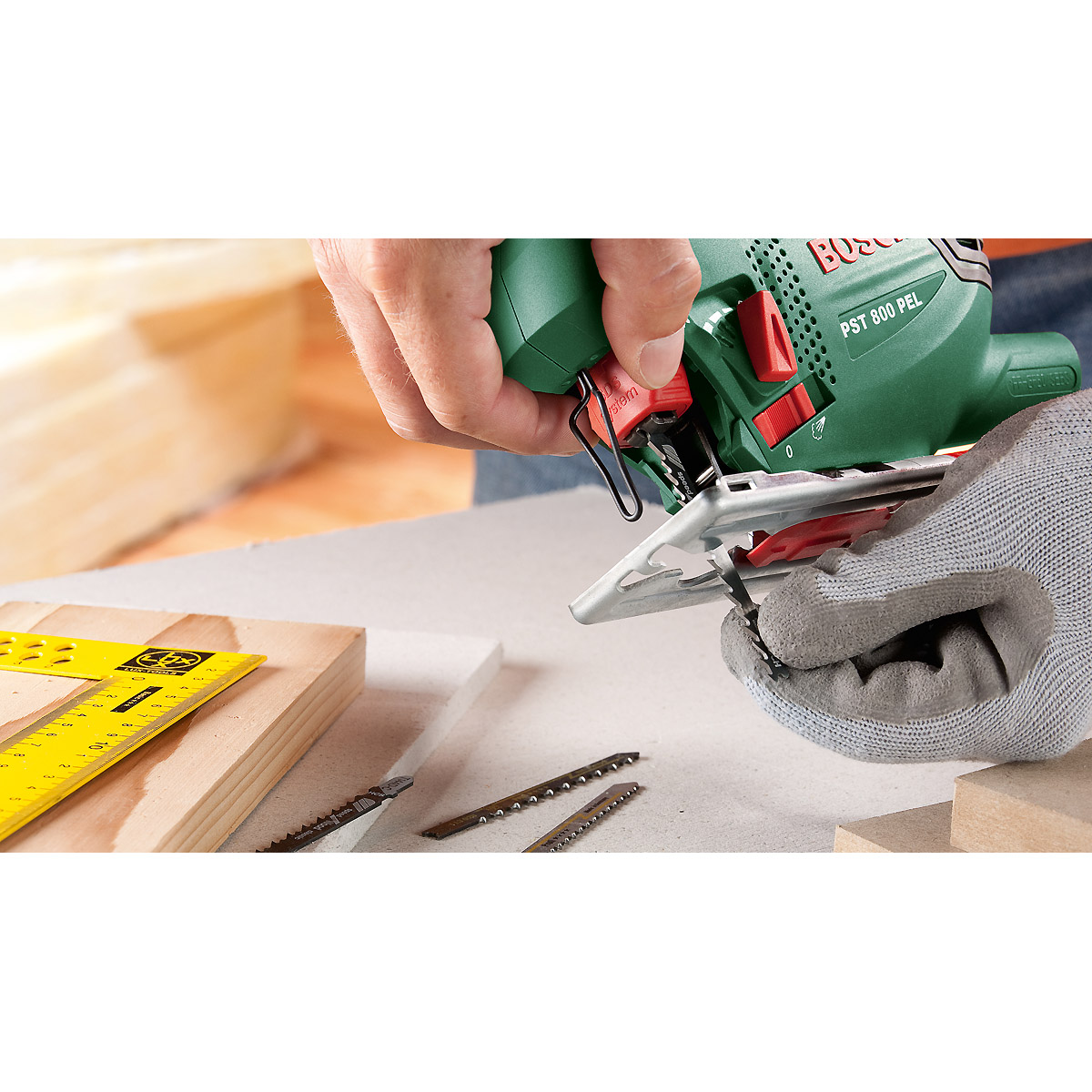 Bosch PST 8000 PEL + 5 teiliges Set Sägeblatt