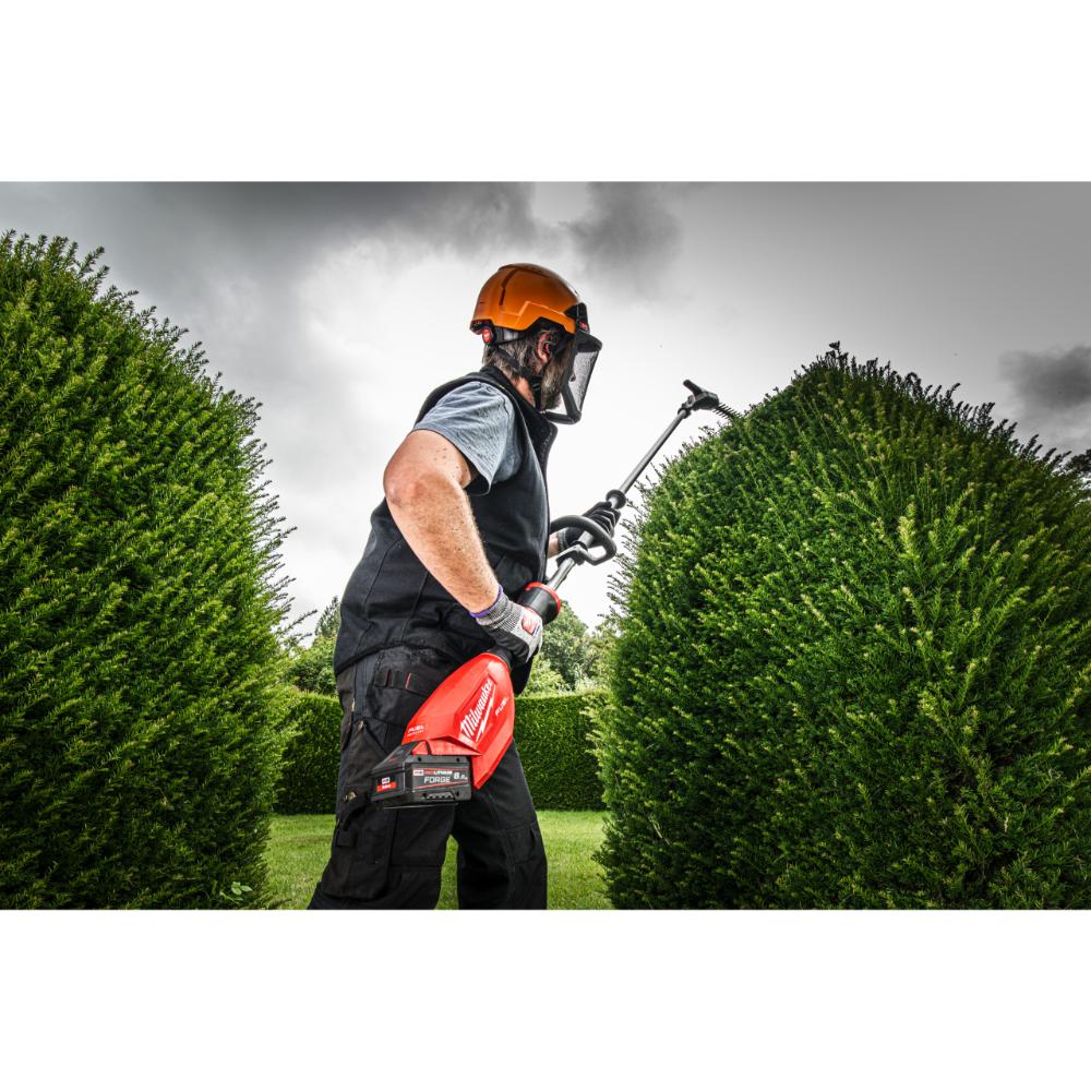 Milwaukee M18 FUEL Akku-Stabheckenschere 216 cm M18FHETE22-802
