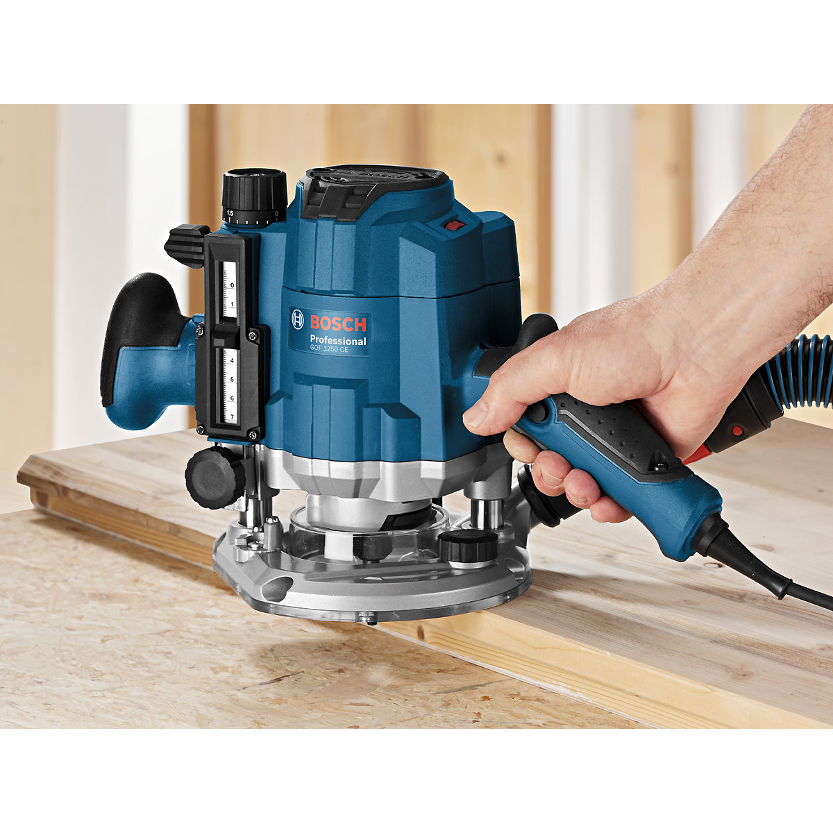 Bosch Oberfräse GOF 1250 CE