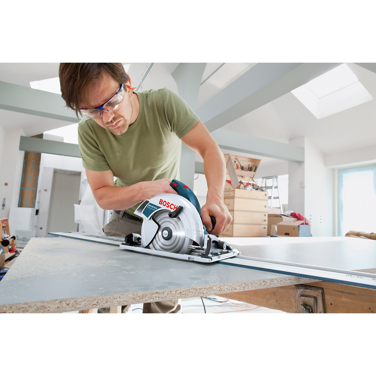 Bosch Handkreissäge GKS 65 GCE + FSN 1400