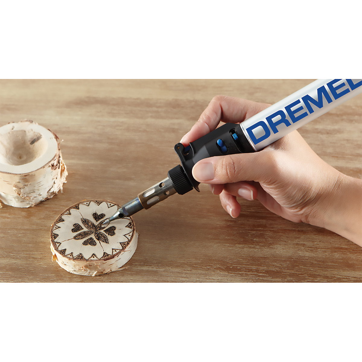 DREMEL Multifunktionaler Butangas Lötkolben VersaTip 2000-6 mit 6 Zubehöre