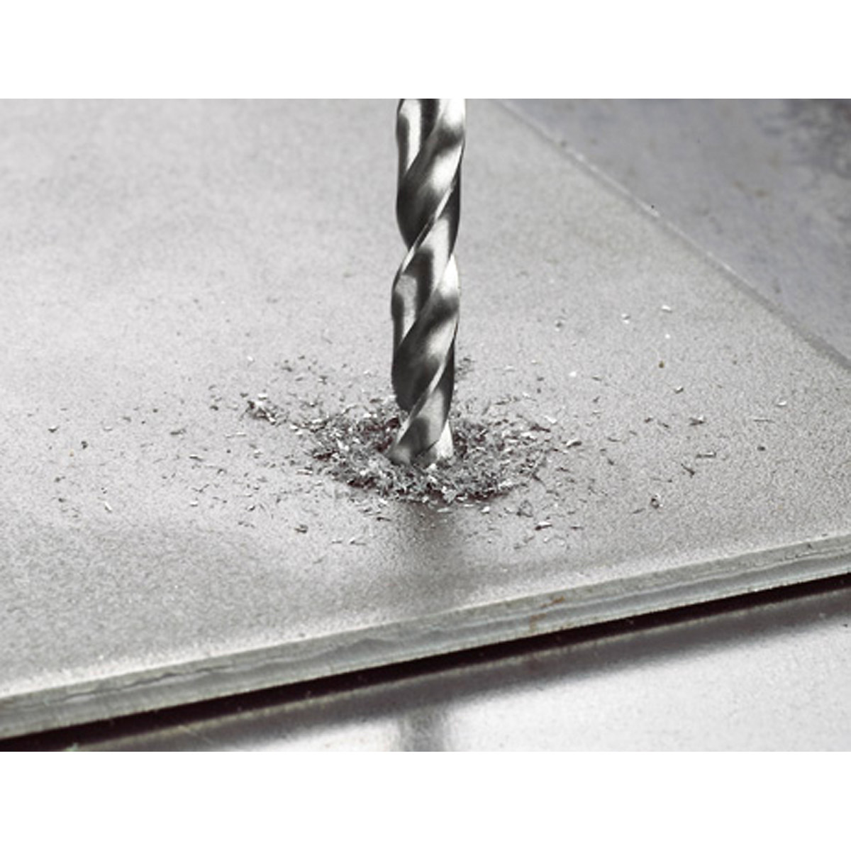 Bosch Display mit 10x18-tlg. Toughbox-Metallbohrer-Set HSS-G, DIN 338, 135° 1- 10 mm