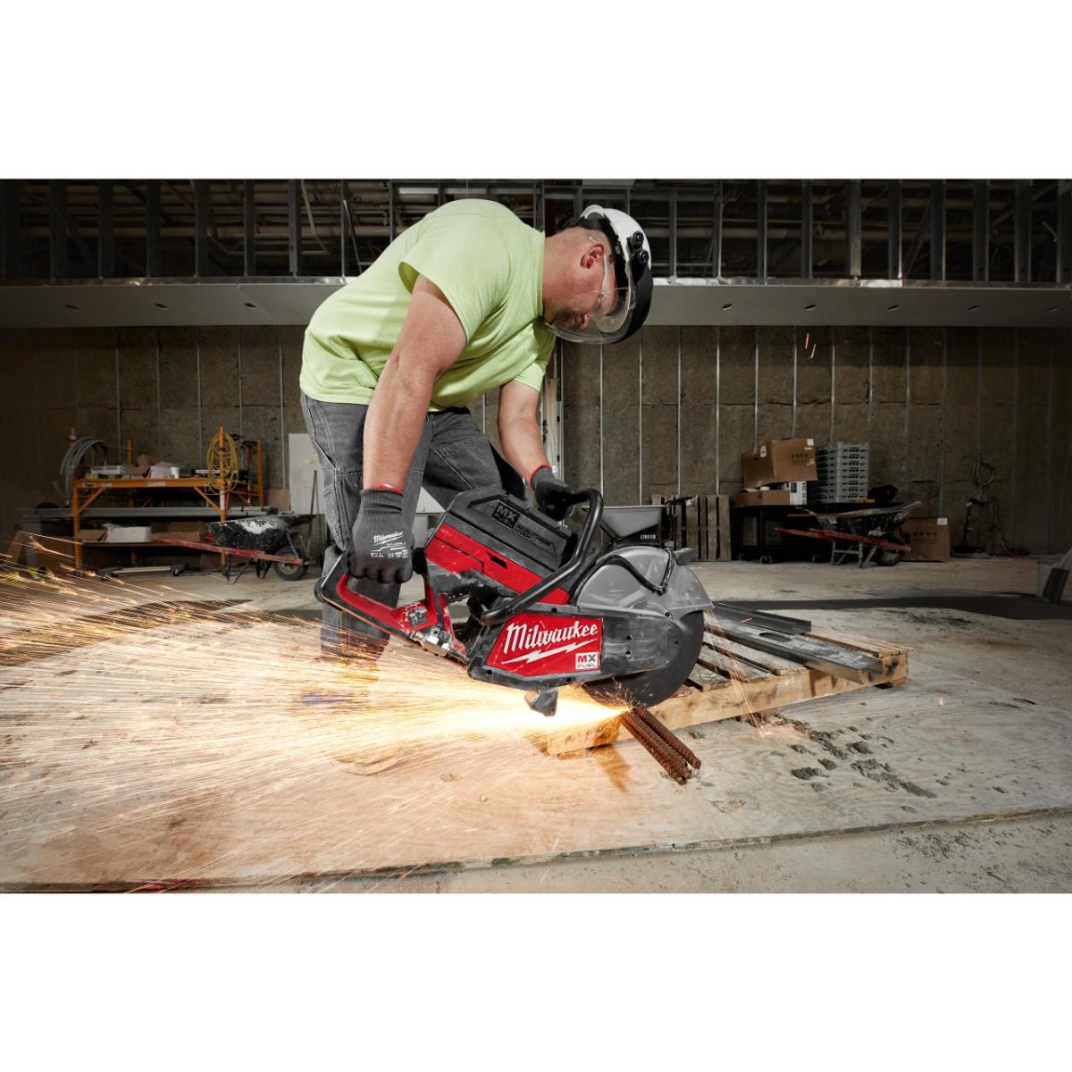 Milwaukee MX FUEL 350mm Trennschleifer MXF COS350-602