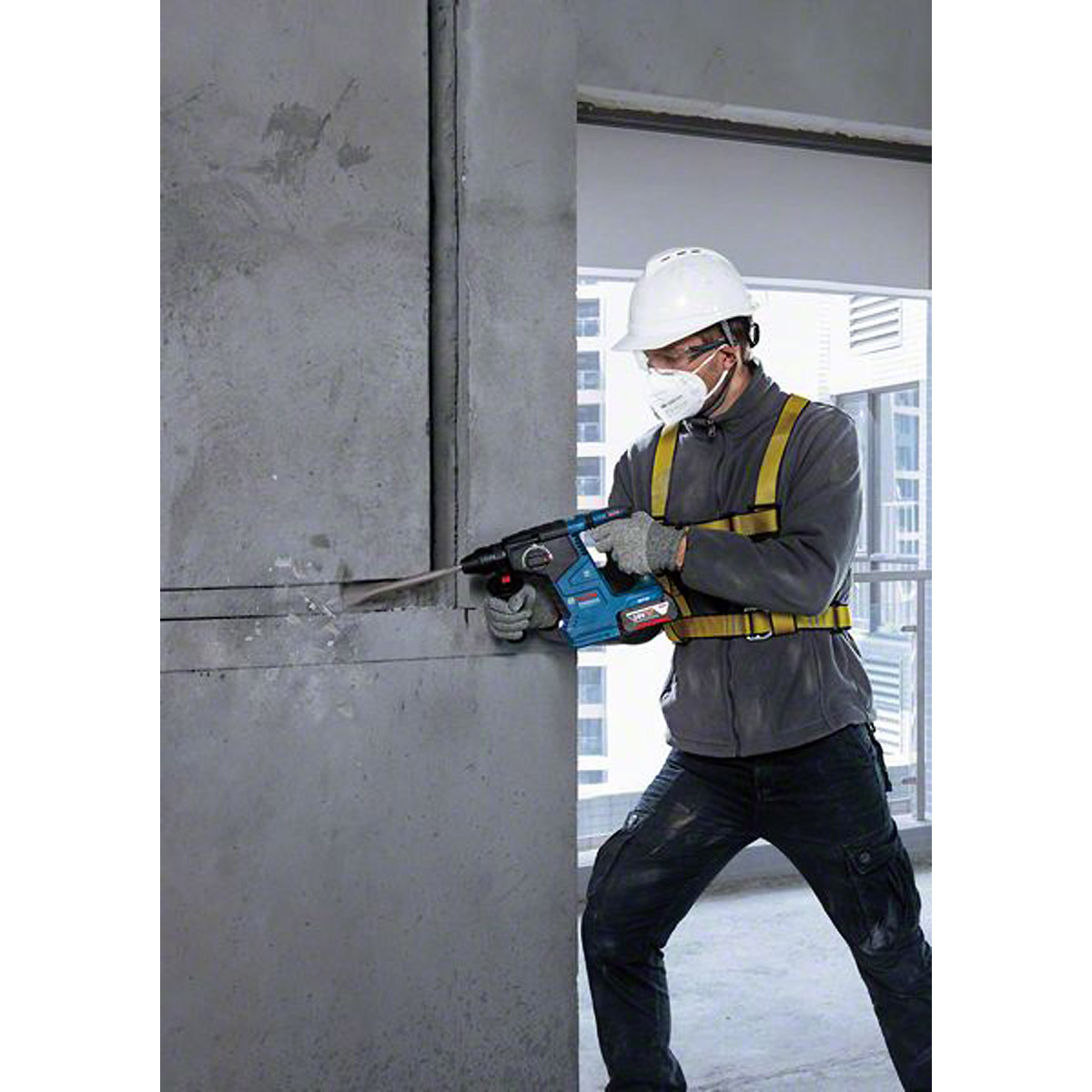 Bosch Akku-Bohrhammer mit SDS plus GBH 18V-24 C mit L-BOXX