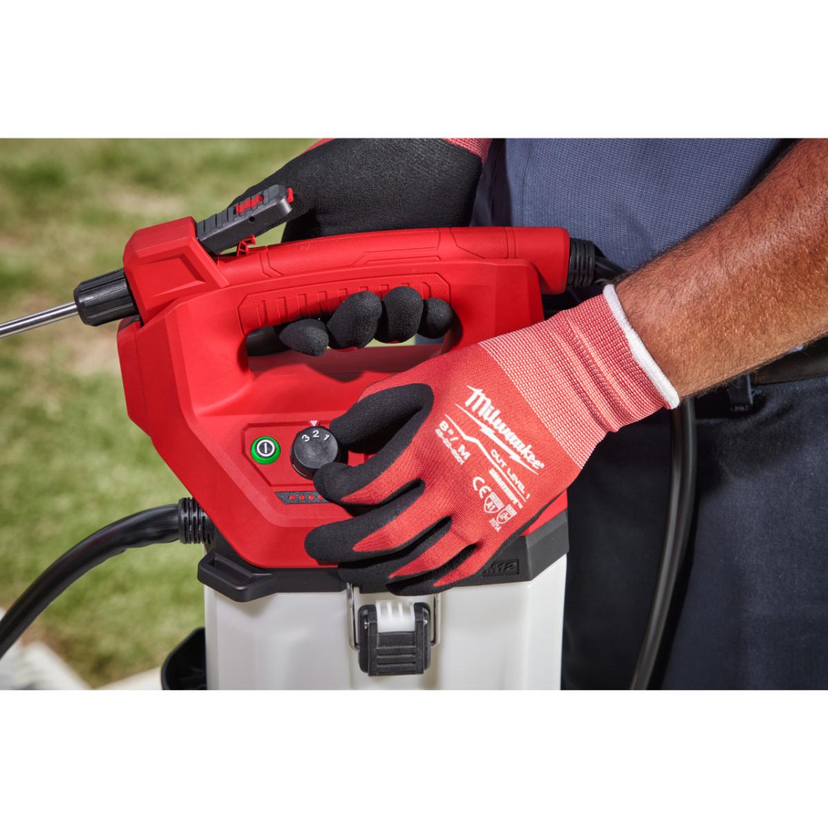 Milwaukee M12™ Akku-Chemie-Sprühgerät 3,7 Liter - M12BHCS3L-0