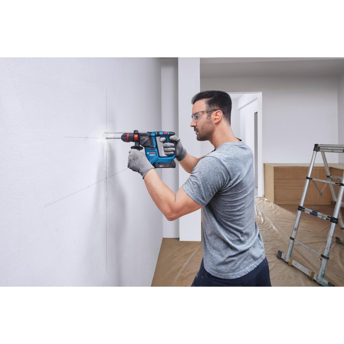 Bosch Akku-Bohrhammer mit ONECHUCK GBH 18V-18 X