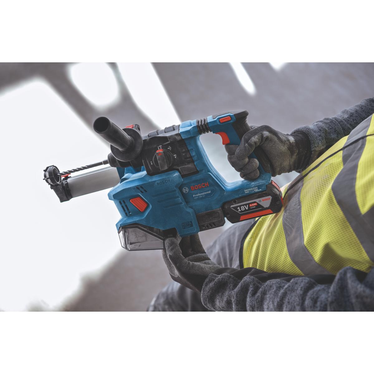 Bosch Combo Kit 2 x 18V-Set: GSR + GBH + 2 x Bit-Set + 2 x GBA 18V 4.0 Ah + GAL 18V-40