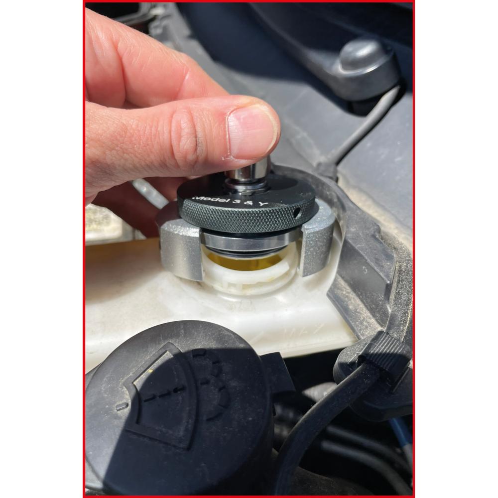 KS Tools Adapter-Satz zur Bremsentlüftung für Tesla, 3-tlg