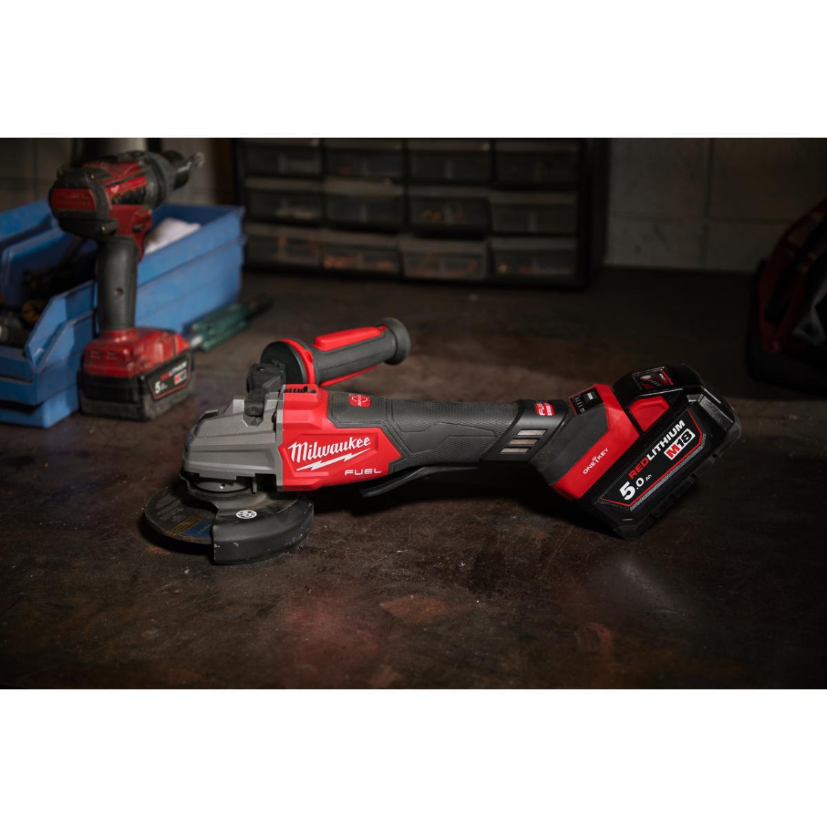 Milwaukee M18 FUEL ONE - KEY Akku - Sicherheitswinkelschleifer, M18FSAGSVO125X - 0X