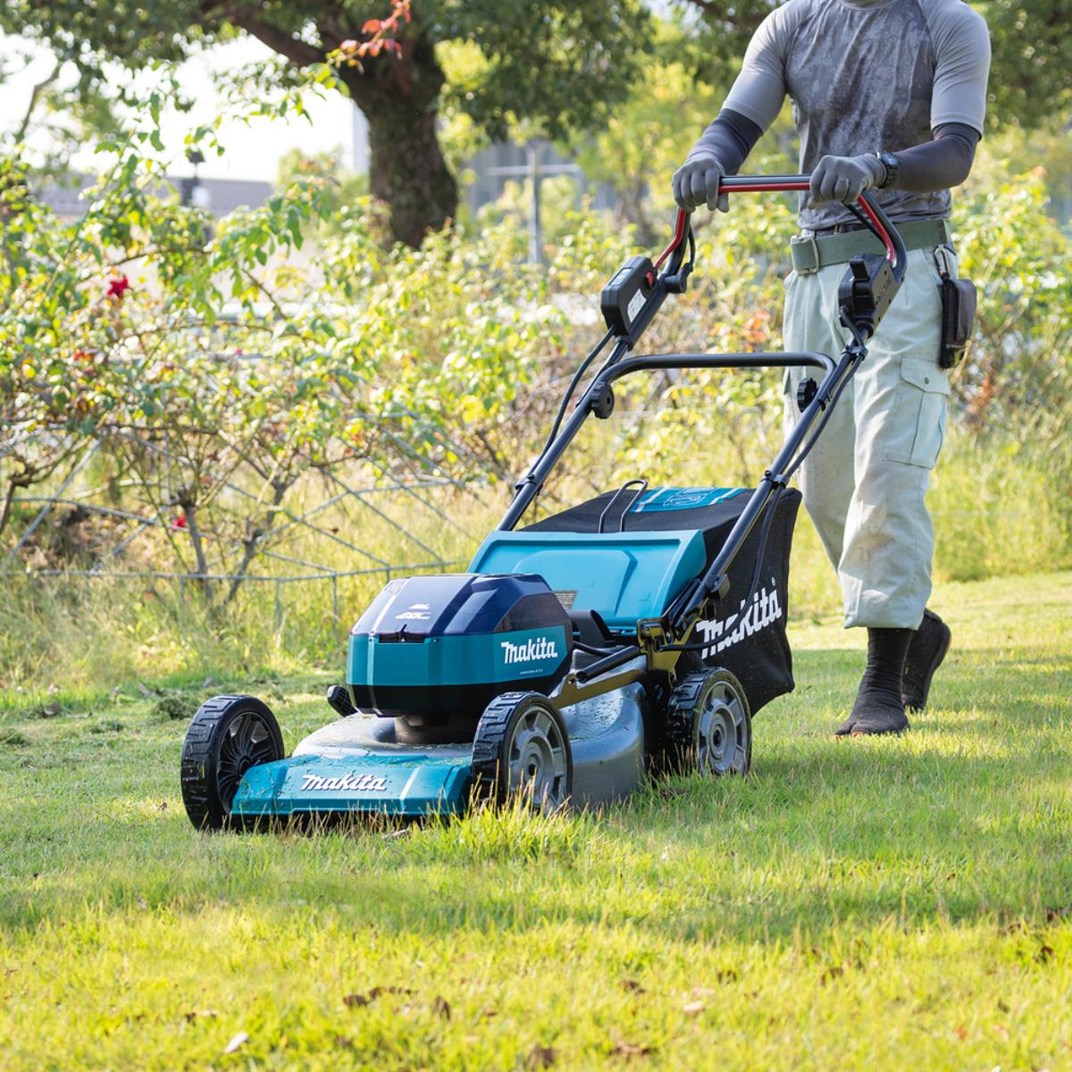 Makita Akku-Rasenmäher 64V max. - 53 cm - 70 l - LM004JB101