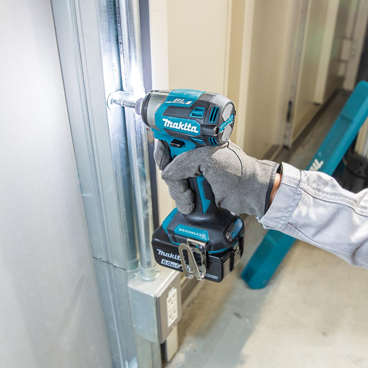 Makita Akku-Schlagschrauber LXT 18V 1/4 Zoll - 180 Nm - 0-3.800 U/min - DTD173RTJ