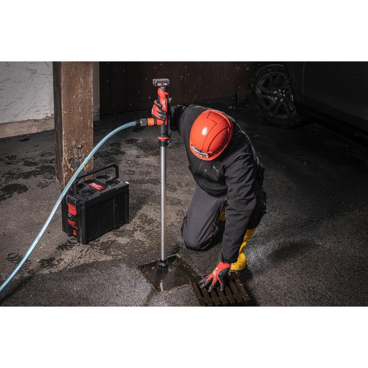 Milwaukee Akku-Transferpumpe M12 BSWP-0