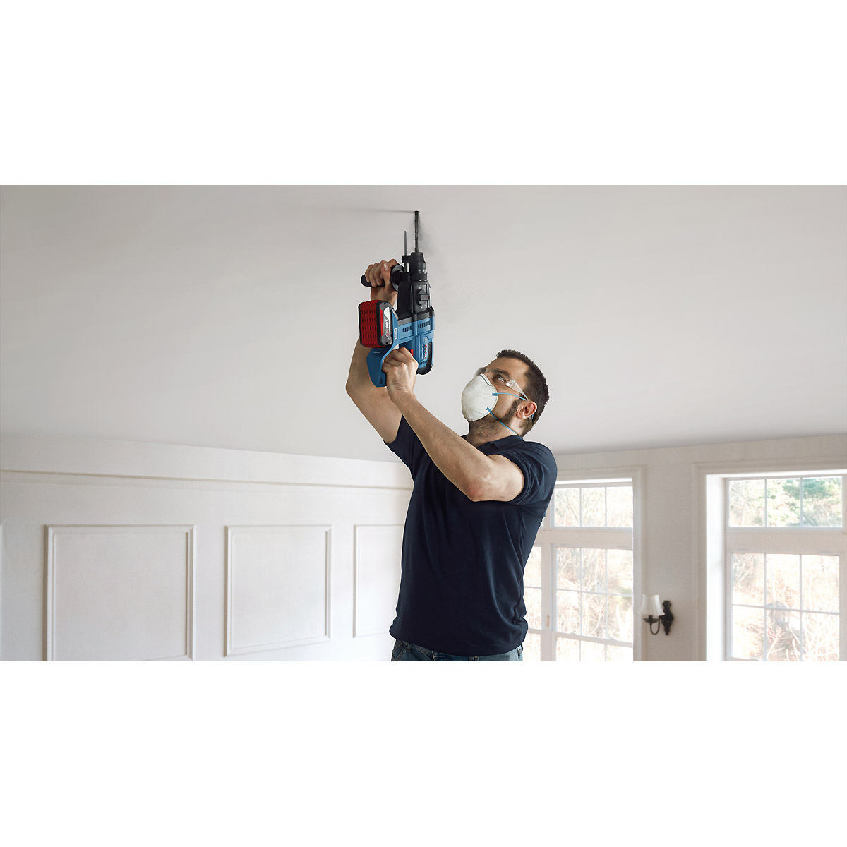 Bosch Akku-Bohrhammer mit SDS plus GBH 18V-21 mit L-BOXX