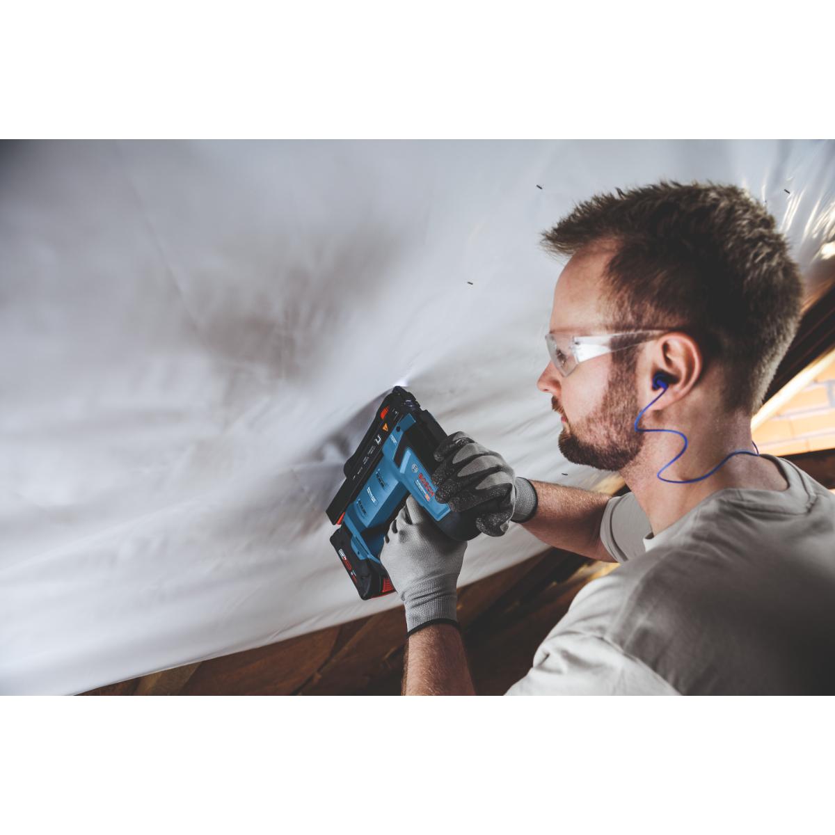 Bosch Akku-Holzklammerer GTH 18V-14
