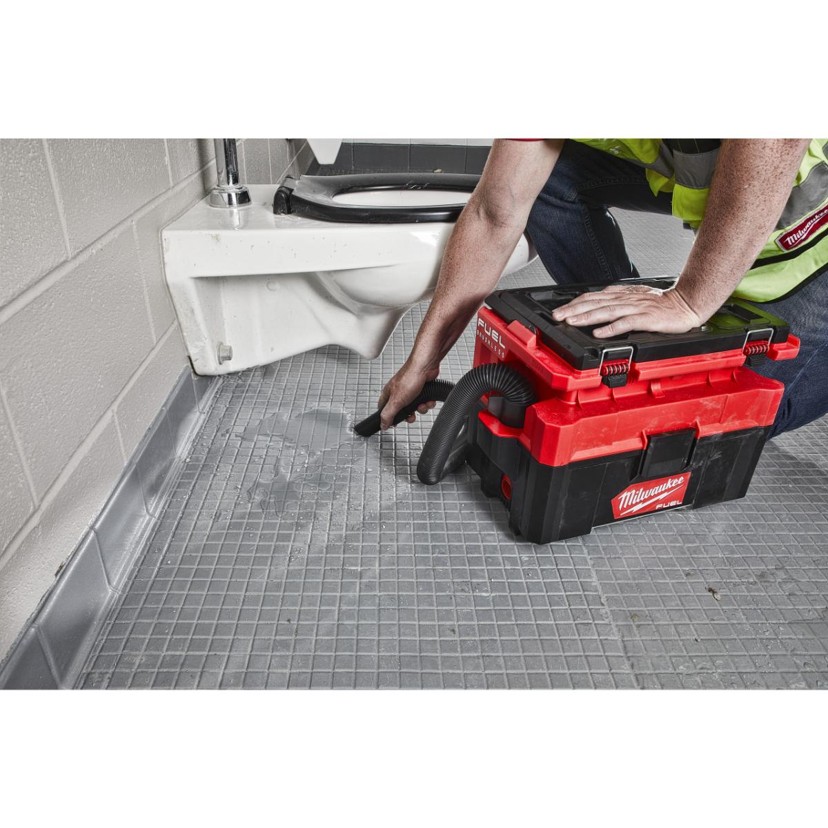Milwaukee M18 FUEL™ PACKOUT™ Akku-Packout-Nass/Trockensauger M18 FPOVCL-0