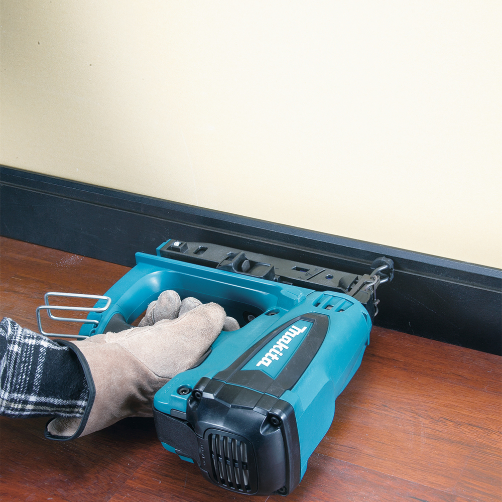 Makita Akku-Gas-Stauchkopfnagler  - GF600SE