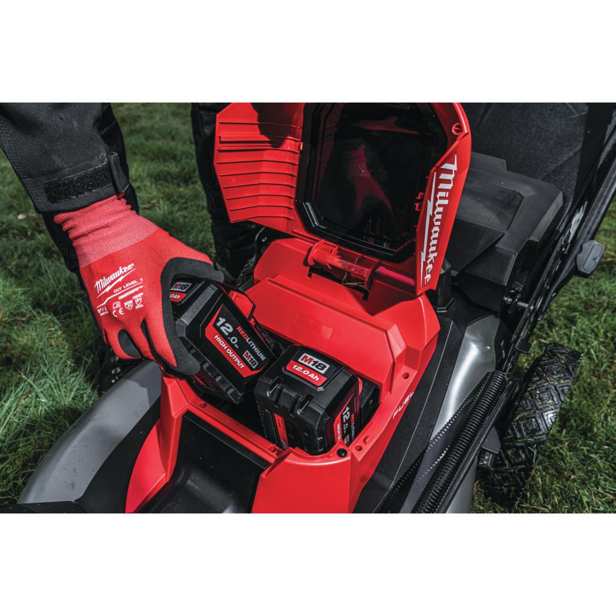 Milwaukee FUEL Akku-Rasenmäher M18 F2LM53-122
