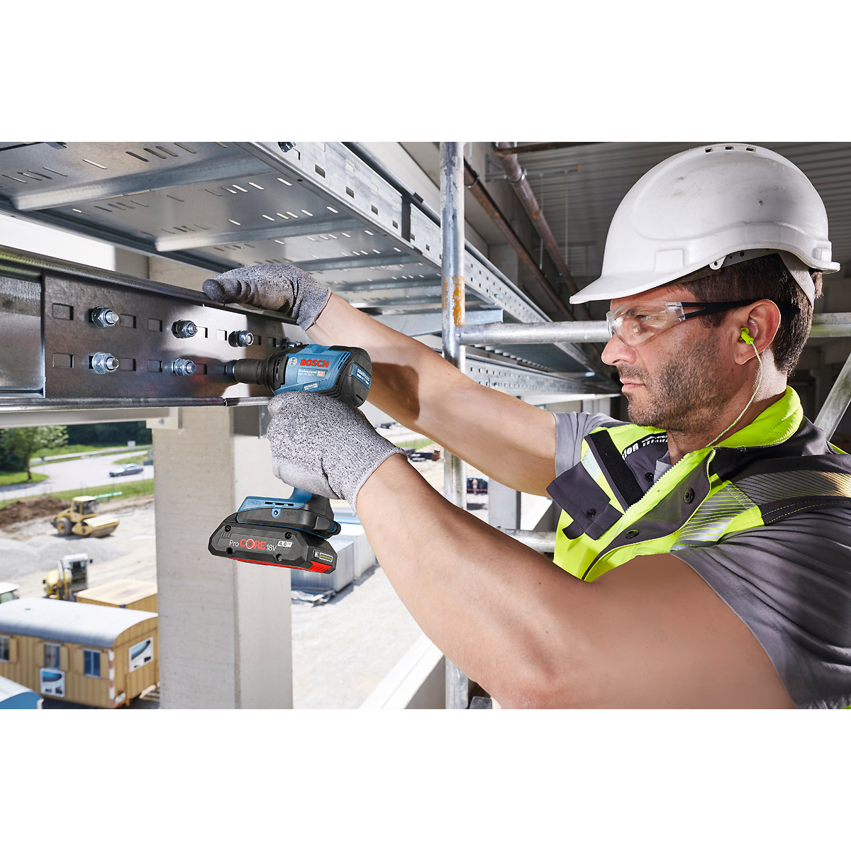 Bosch Akku-Drehschlagschrauber GDS 18V-210 C in L-BOXX