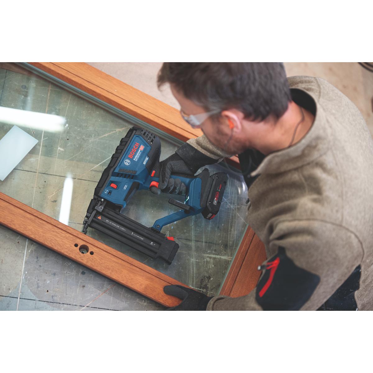 Bosch Akku-Holznagler GNH 18V-50 M solo