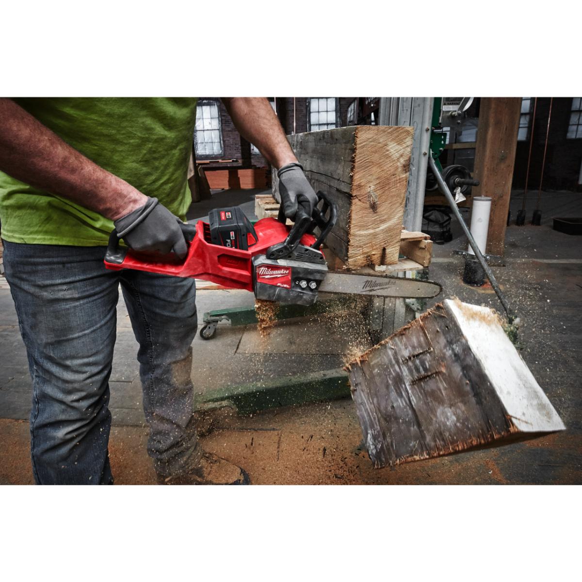 Milwaukee FUEL Akku-Kettensäge 35cm M18 FCHS35-0