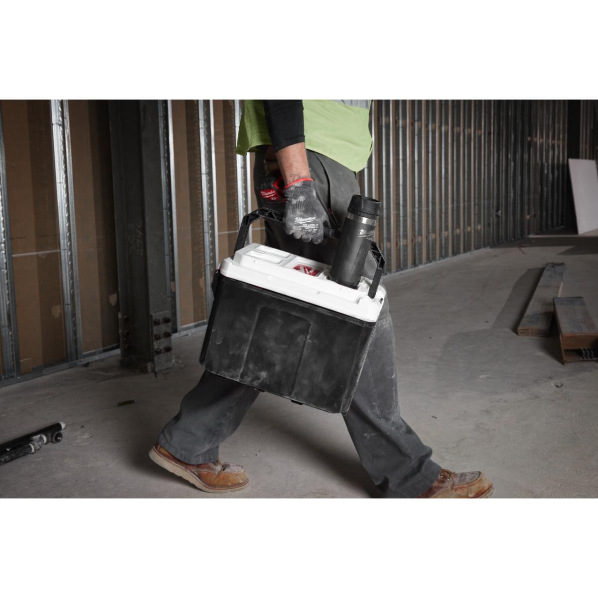 Milwaukee ﻿PACKOUT Isolierbecher mit Trinkdeckel 532ml schwarz