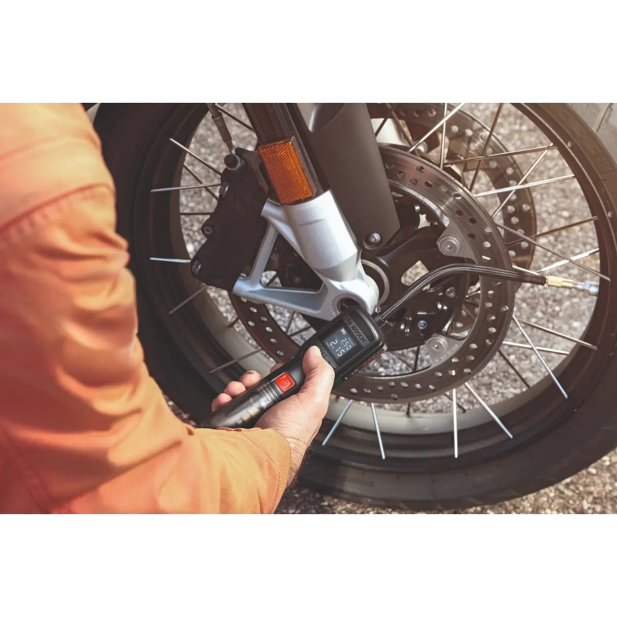 Bosch Akku-Druckluftpumpe PNEO, Fahrradtasche