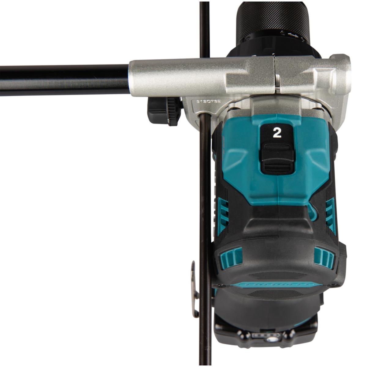 Makita Akku-Schlagbohrschrauber 18V, max 141 Nm, 0-2.100 min(-1)