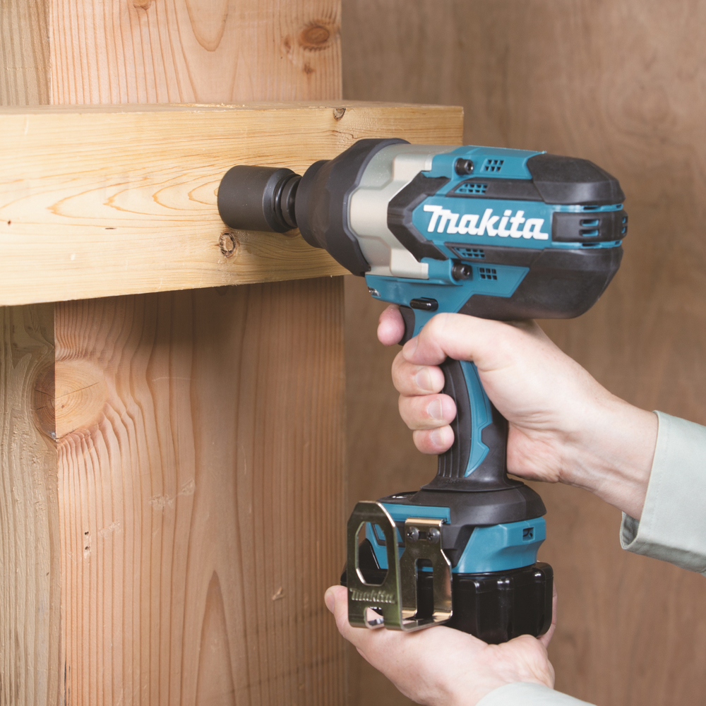Makita Akku-Schlagschrauber LXT 18V 1/2 Zoll 1.200 Nm  - DTW1002RTJ