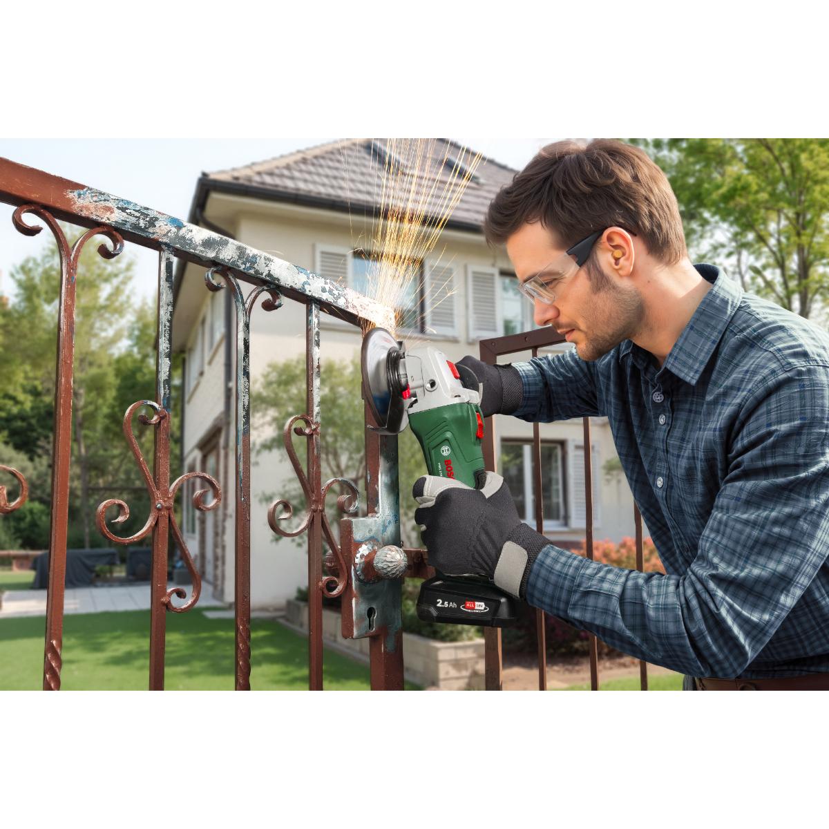 Bosch Akku-Winkelschleifer PWS 18V-70
