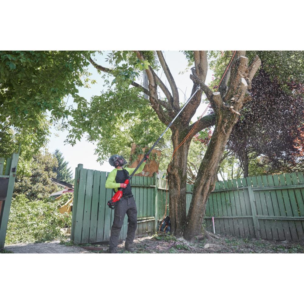Milwaukee M18 FUEL Akku-Teleskop-Astsäge 30 cm M18FTPS30-121