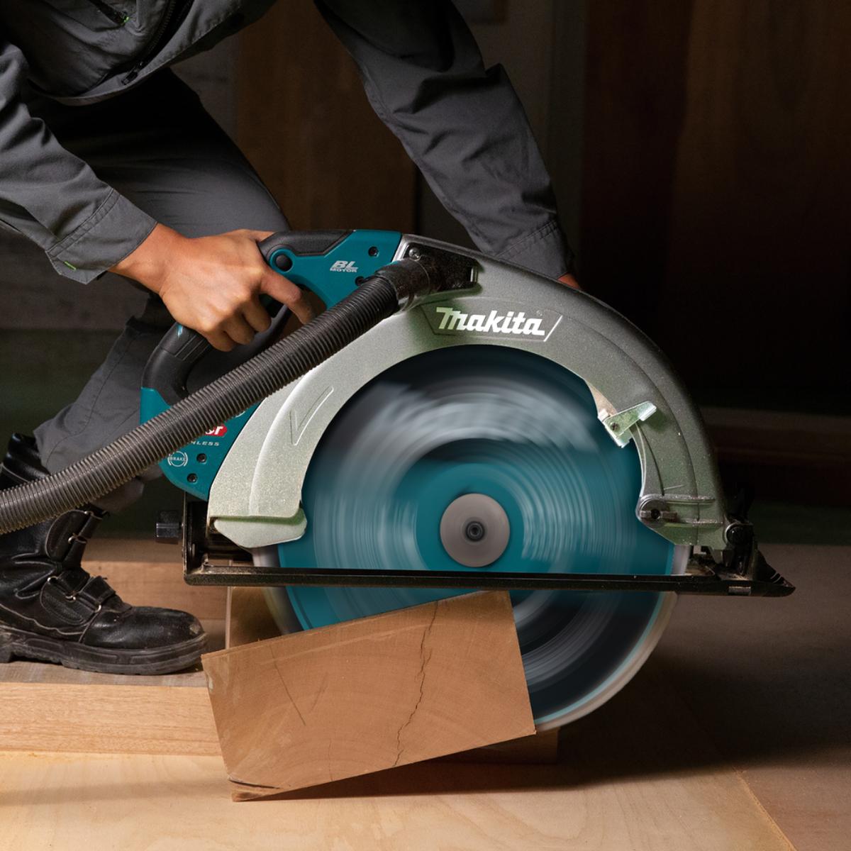 Makita Akku-Handkreissäge XGT 40V max. - 158 mm - 2.100 U/min - HS013GZ