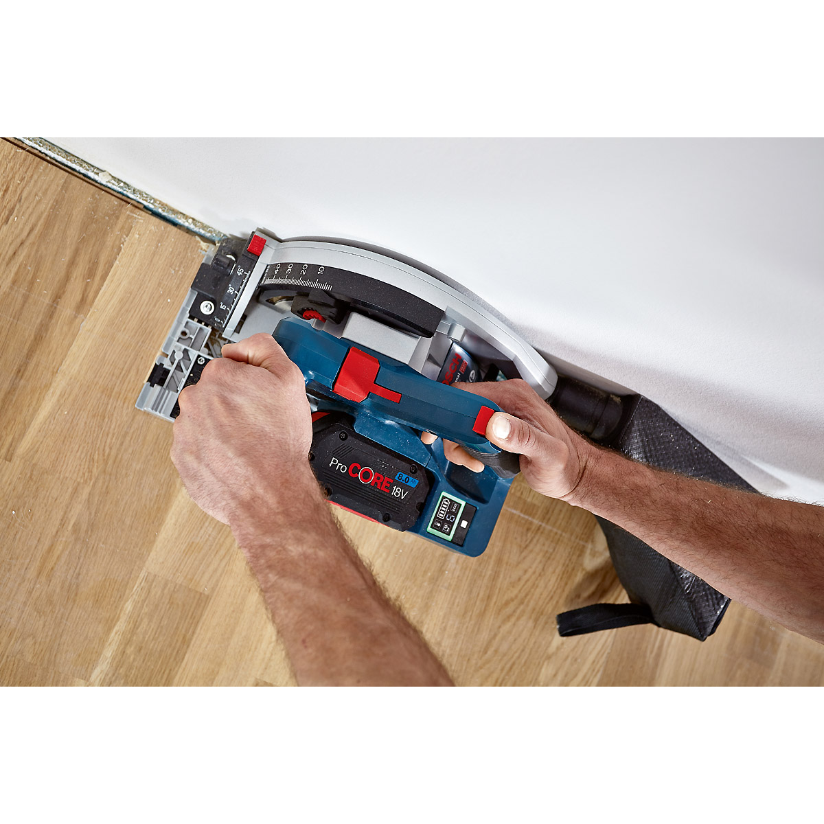 Bosch Akku-Tauchsäge BITURBO GKT 18V-52 GC, Solo Version in L-BOXX