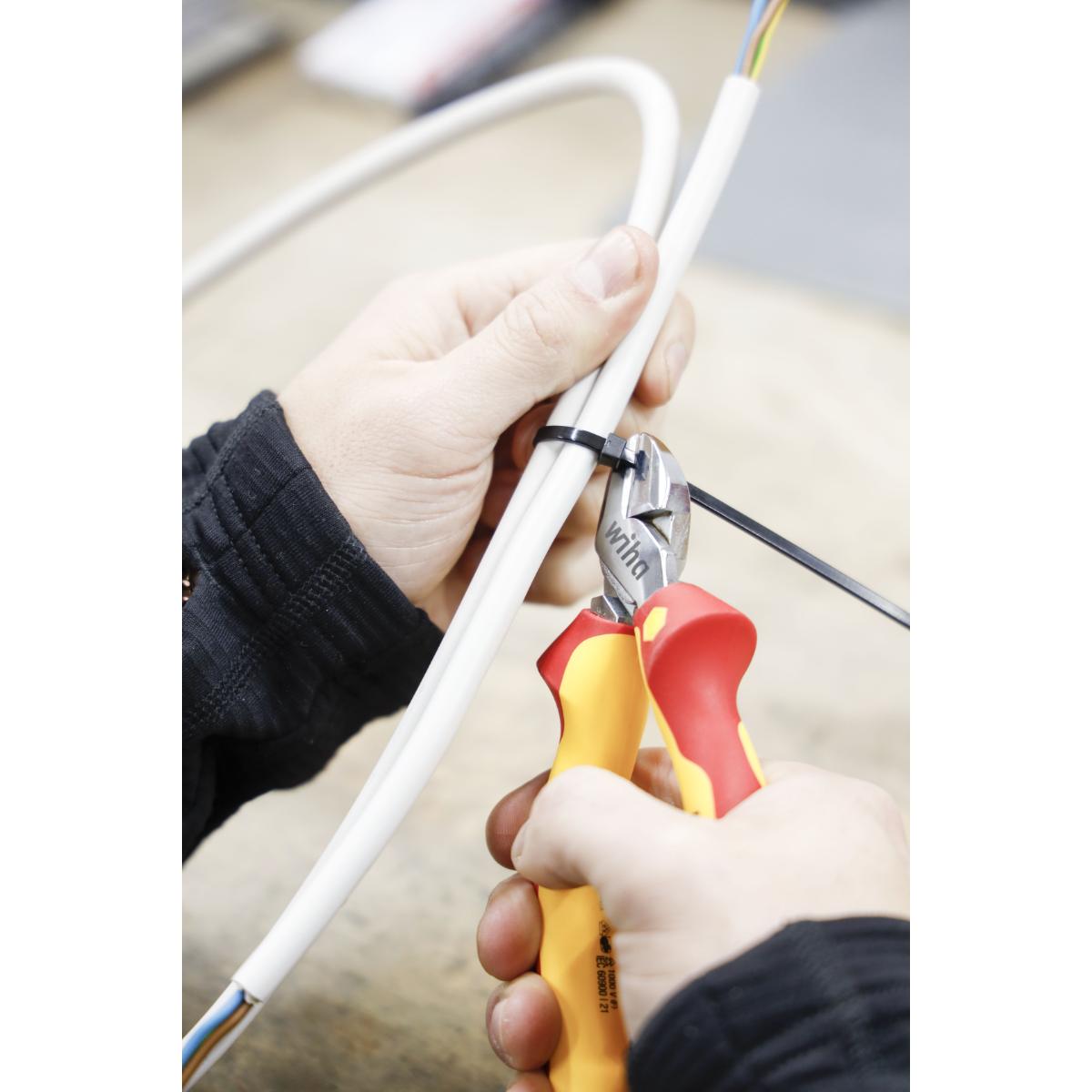 Wiha Seitenschneider Professional electric mit DynamicJoint
