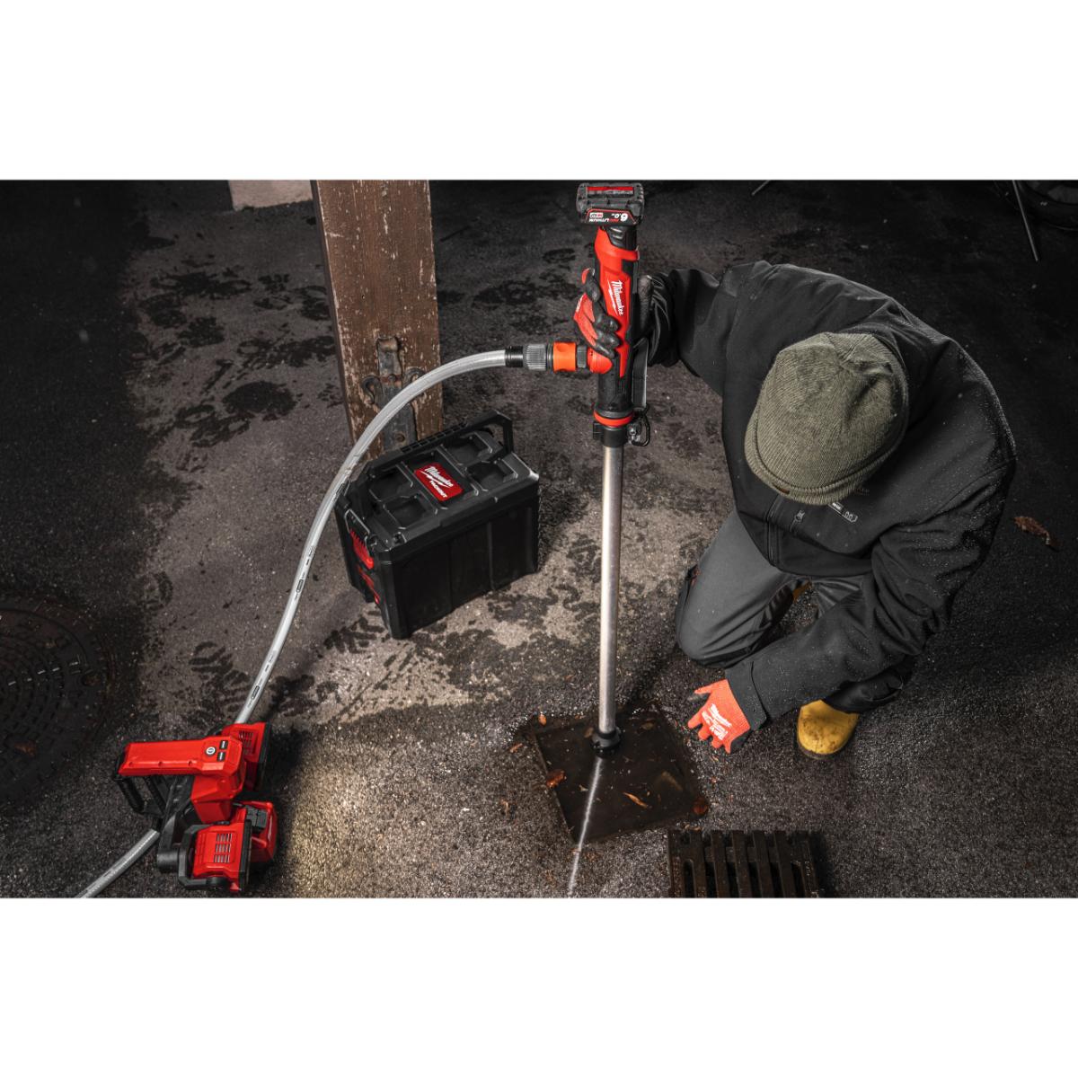 Milwaukee Akku-Transferpumpe M12 BSWP-0