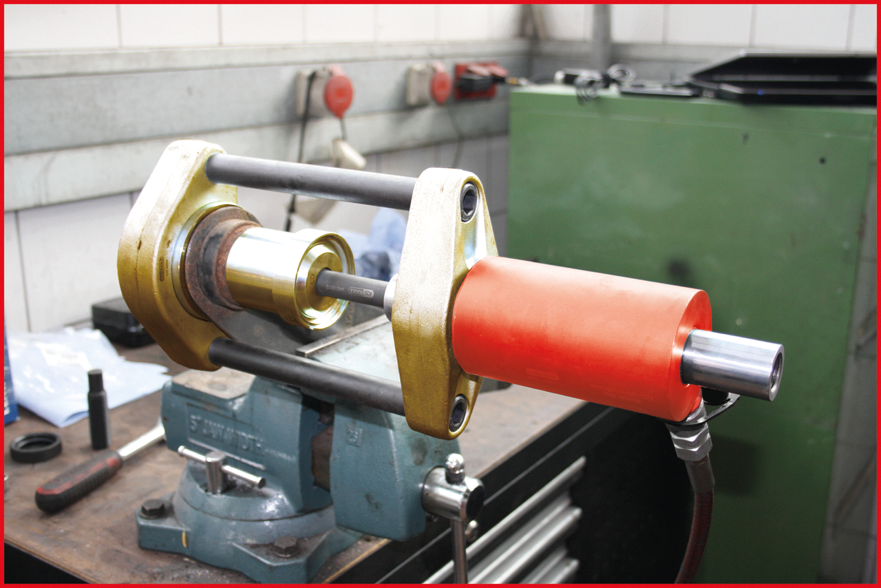 KS Tools Master Universal Presswerkzeug-Satz für Achsteile, 47-tlg