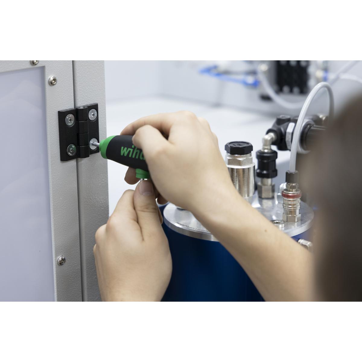 Wiha Stiftschlüssel mit Quergriff ComfortGrip TORX mit Seitenabtrieb mattverchromt