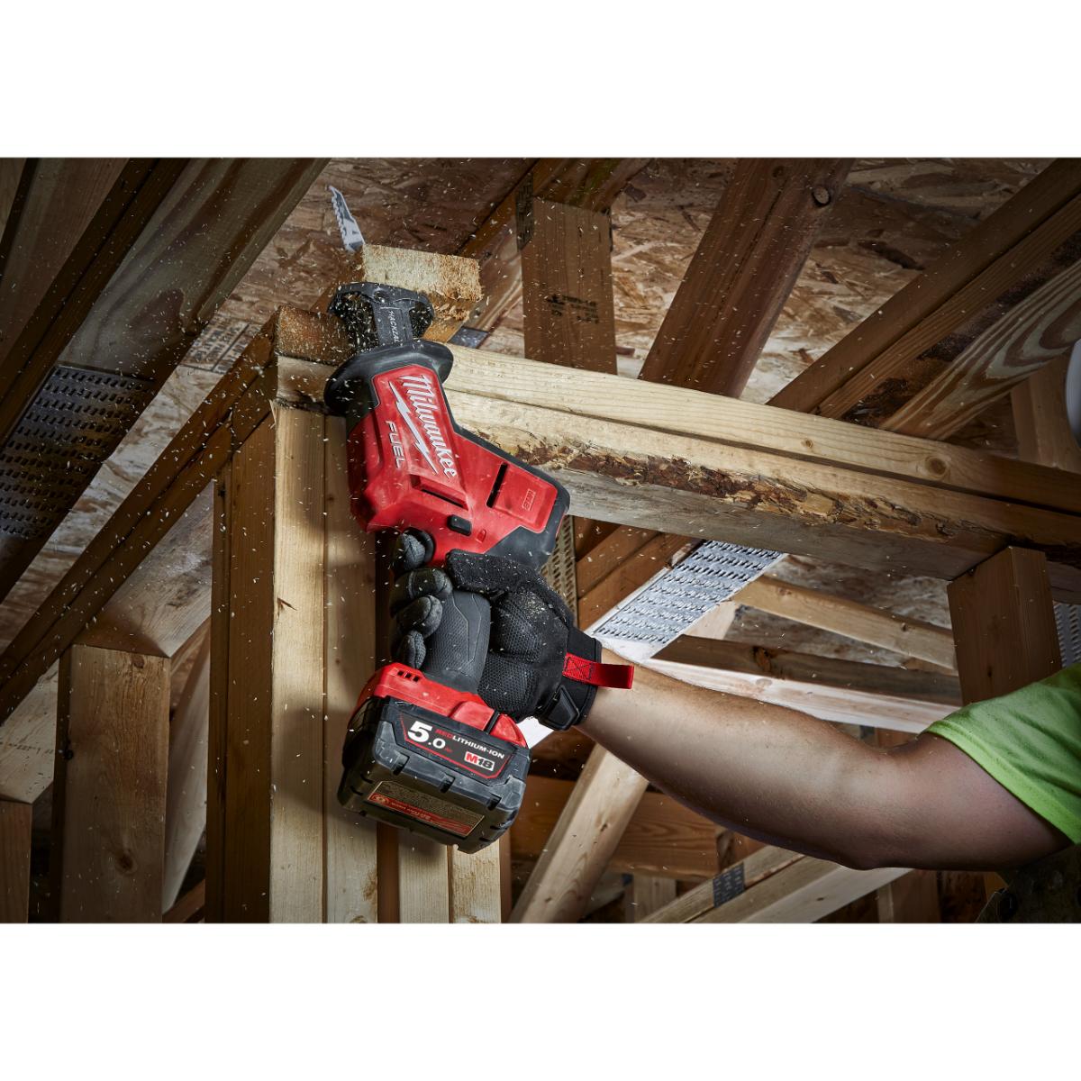Milwaukee M18 Akku-Säbelsäge M18FHZ-502X