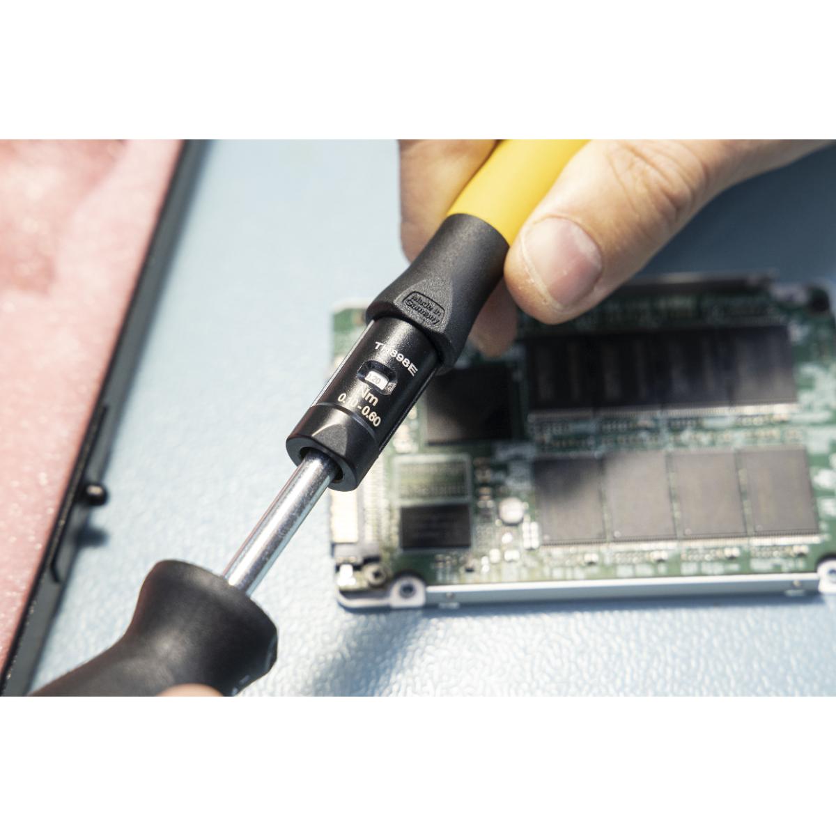 Wiha Drehmoment-Schraubendreher Set TorqueVario -S Micro ESD 0,1-0,6 Nm gemischt 18-teiliges Set variabel einstellbare Drehmomentbegrenzung mit Box