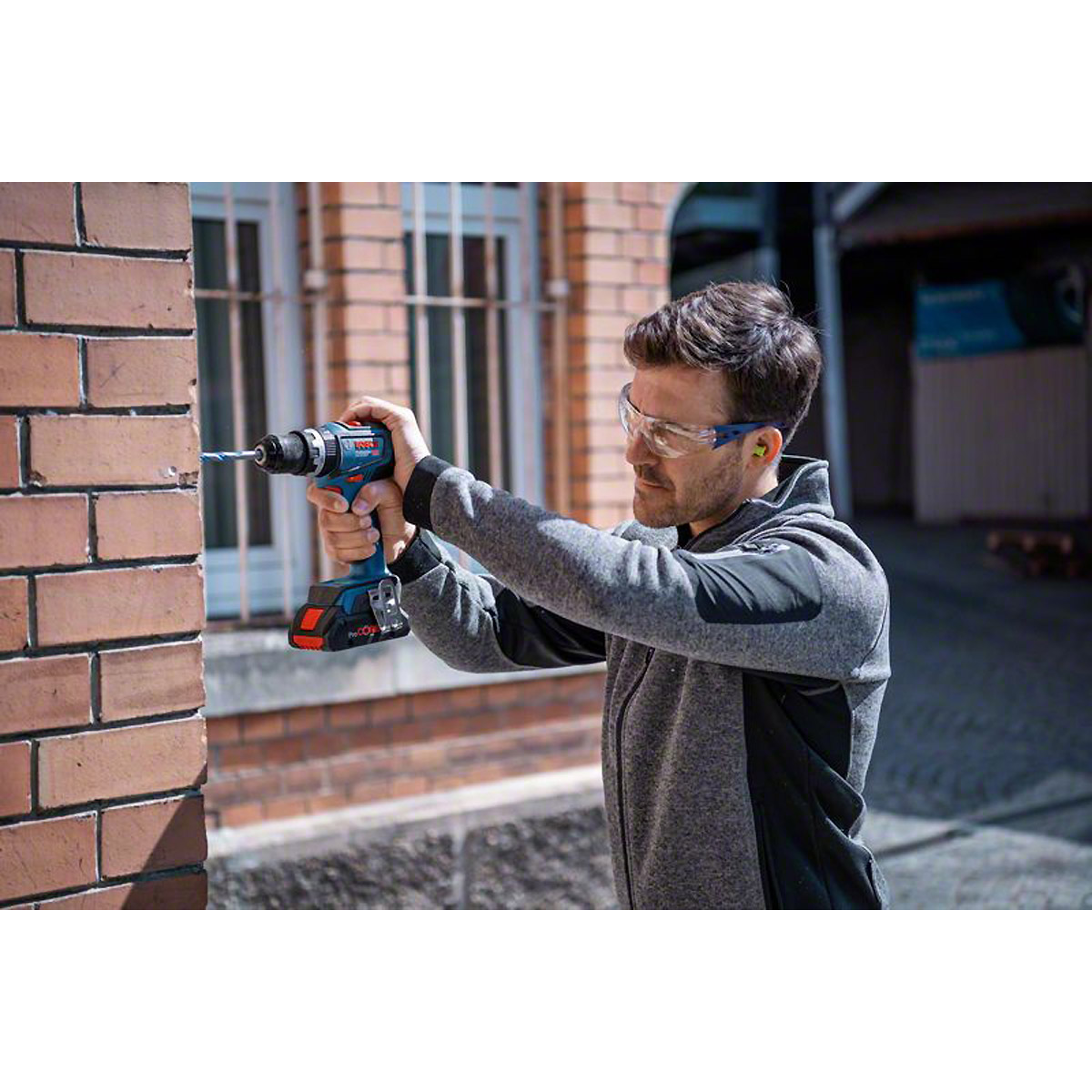 Bosch Akku-Schlagbohrschrauber GSB 18V-90 C mit L-BOXX