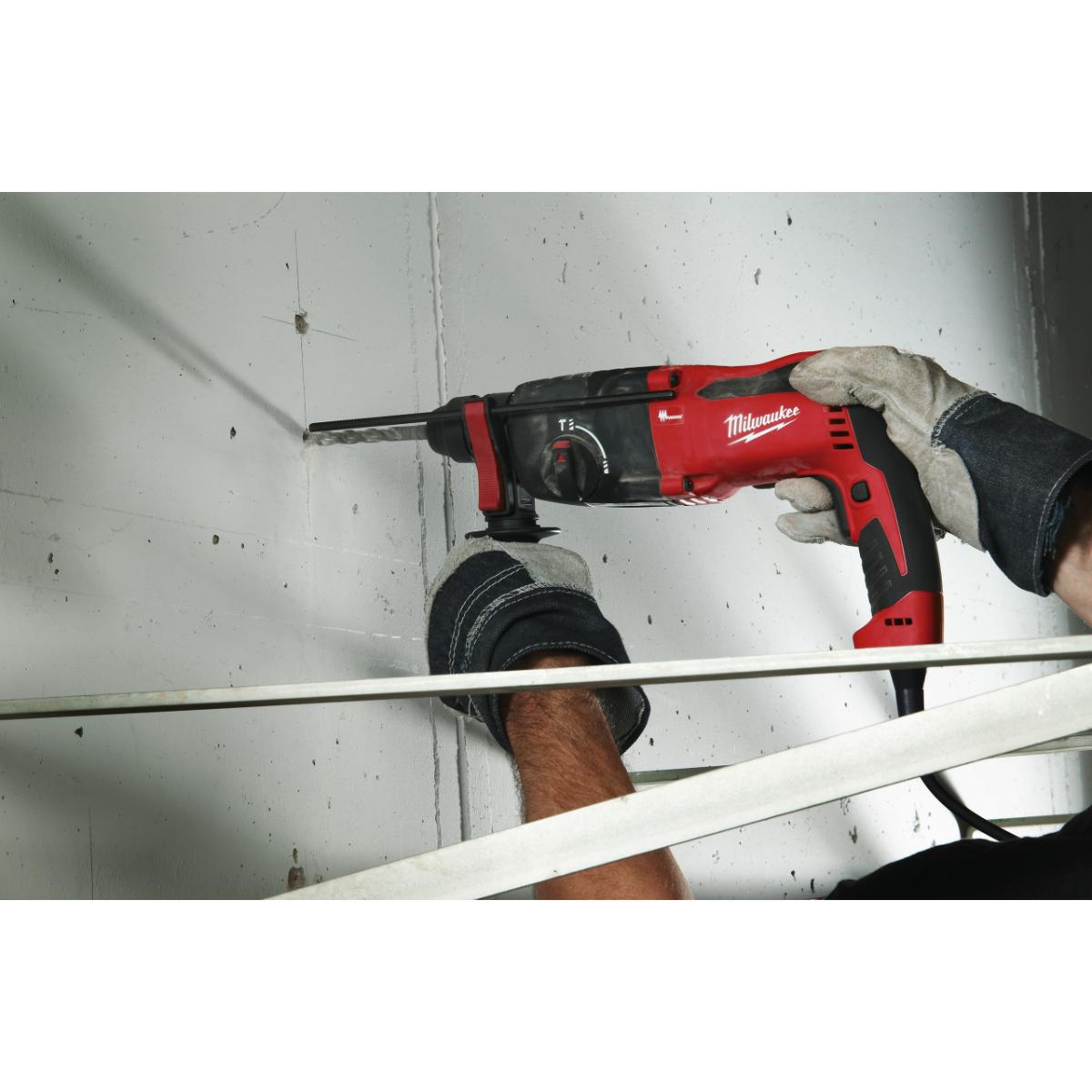 Milwaukee Bohrhammer PFH26