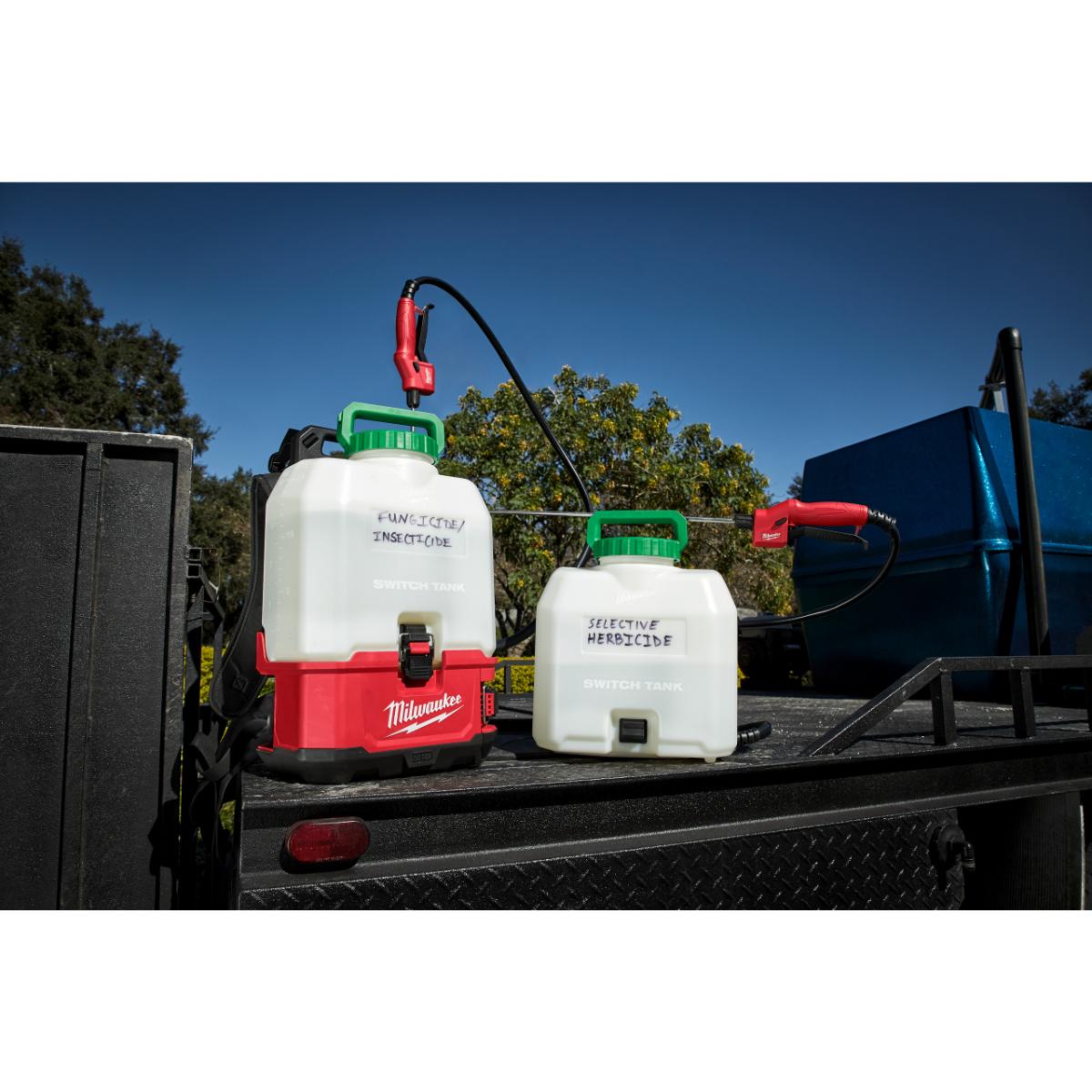 Milwaukee Akku-Rucksack-Sprühgerät - Chemietank M18 BPFP-CST