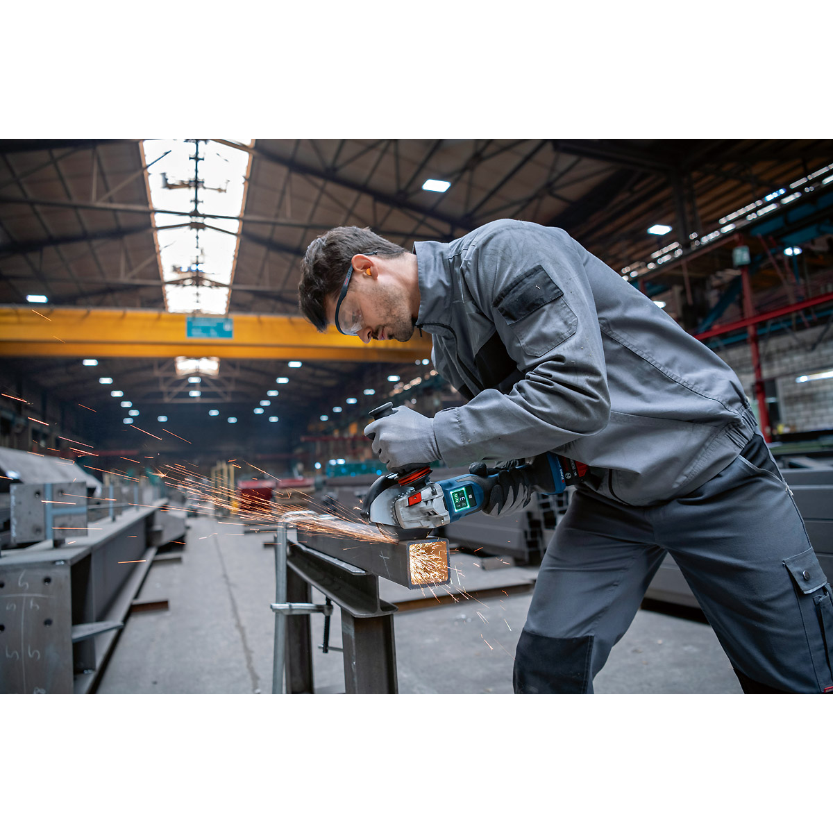 Bosch Akku-Winkelschleifer BITURBO GWS 18V-15 PSC, Solo-Gerät mit Zusatzgriff