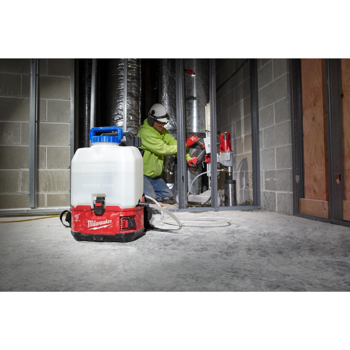 Milwaukee Akku-Rucksack-Sprühgerät - Wassertank M18 BPFP-WST