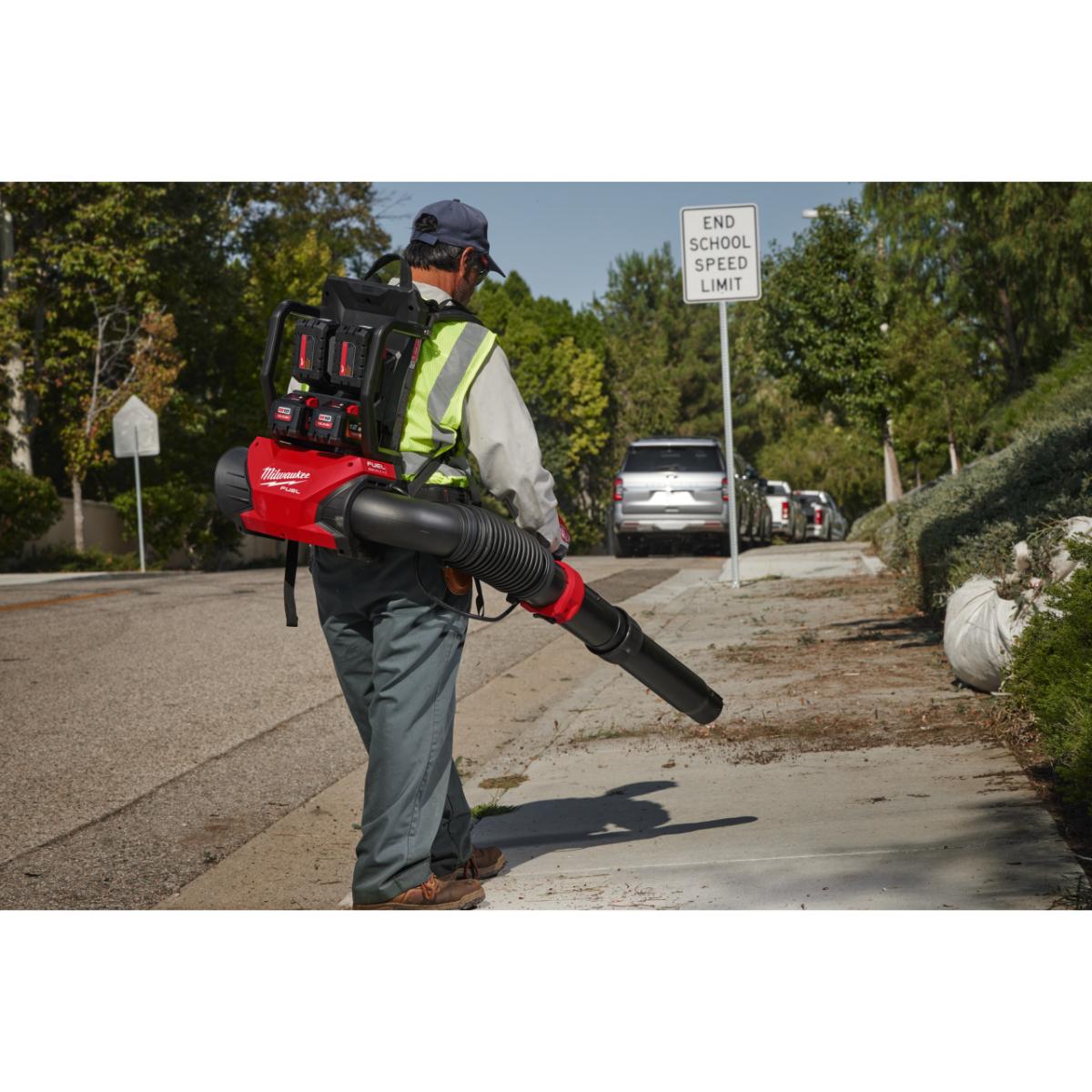 Milwaukee M18 FUEL Akku-Rucksackgebläse M18F2BPB-0