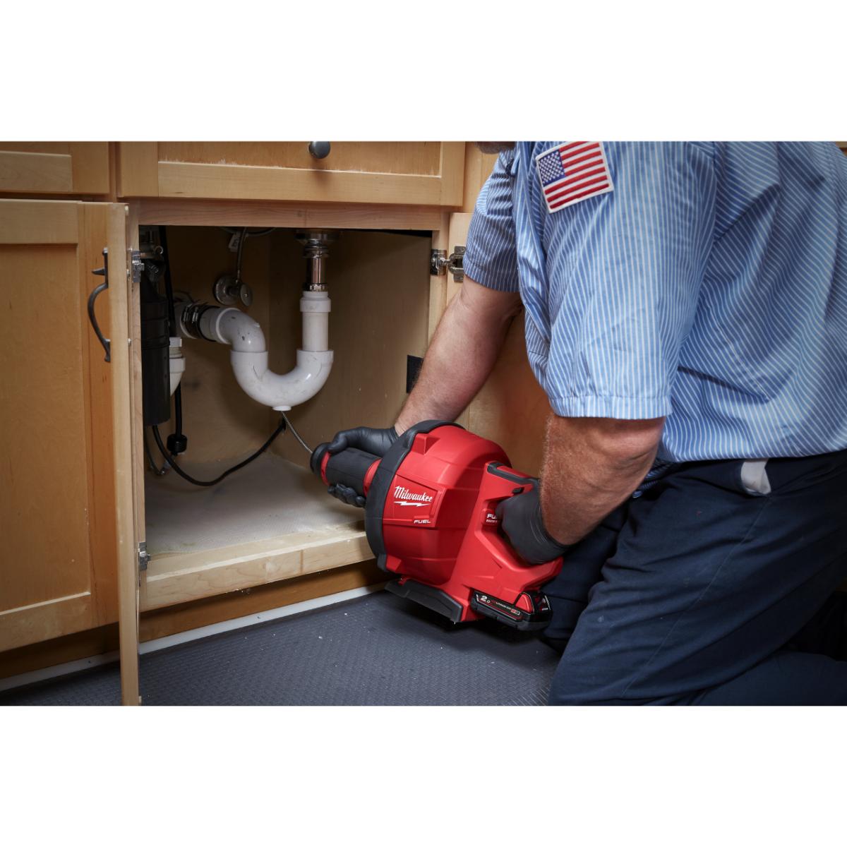 Milwaukee M18 FUEL Akku-Rohrreiniger mit 10 mm Spirale M18 FDCPF10-201C