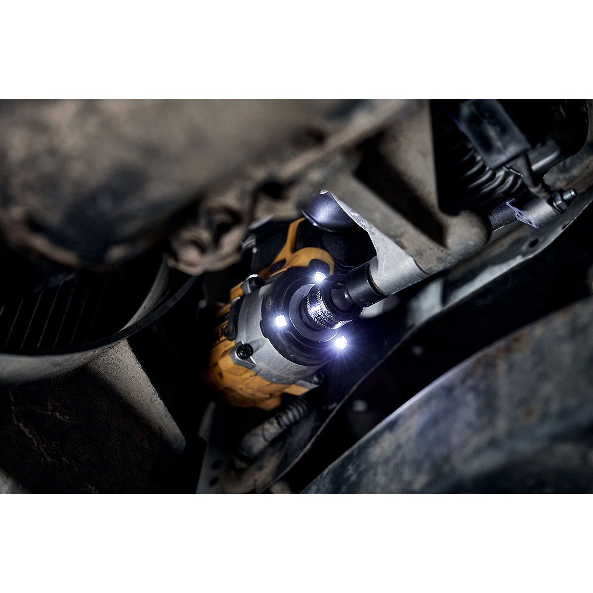 DEWALT Akku-Schlagschrauber 3/8 Zoll XR 18V 406Nm Spezialausführung + 2 Akku + Schnellladegerät