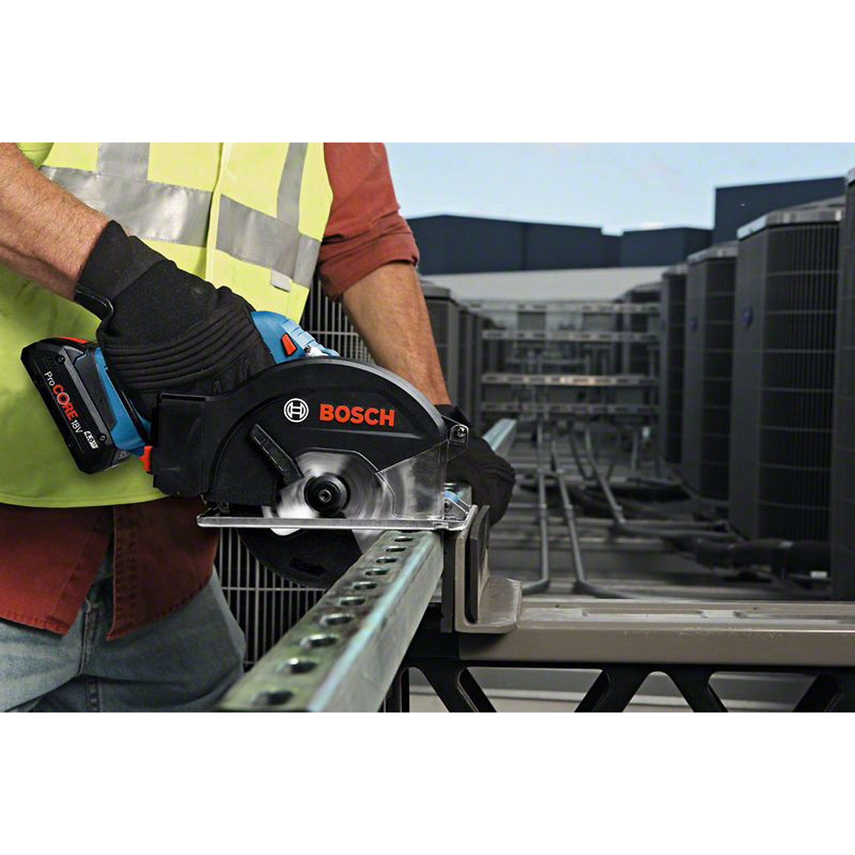 Bosch Akku-Kreissäge GKM 18V-50 Solo