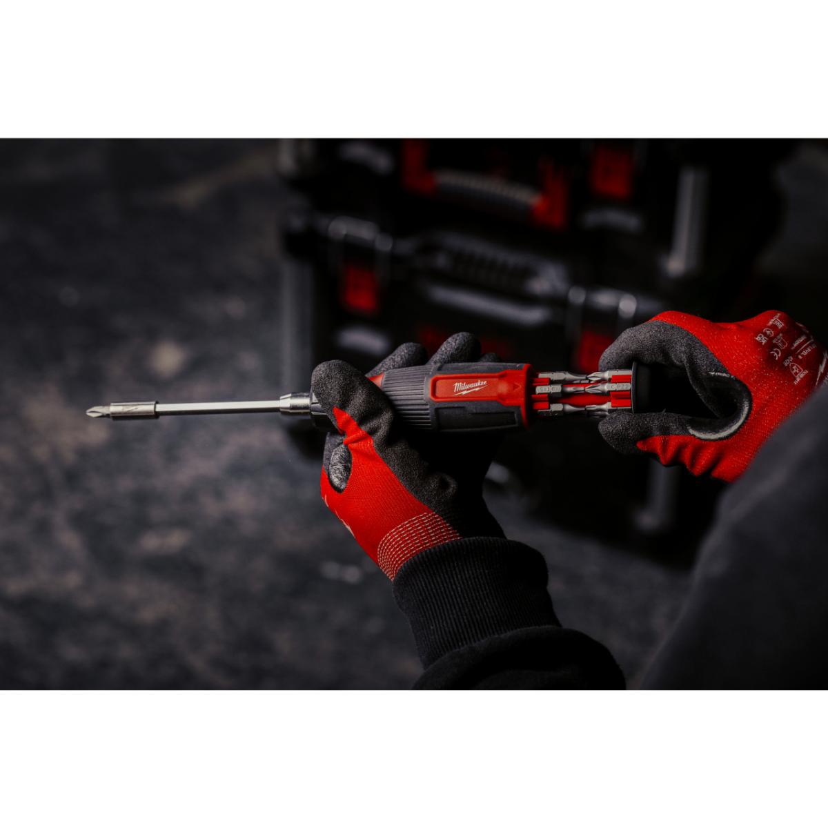 Milwaukee Multi-Bit Schraubendreher mit Ratschenfunktion 14 in 1