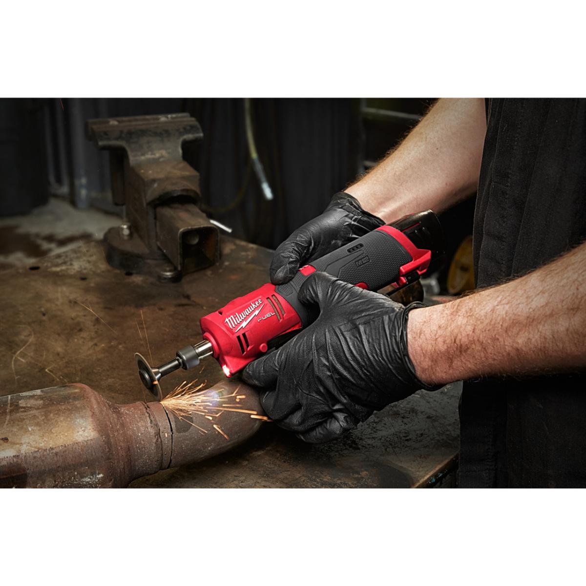 Milwaukee FUEL Akku-Geradschleifer M12 FDGS-422B